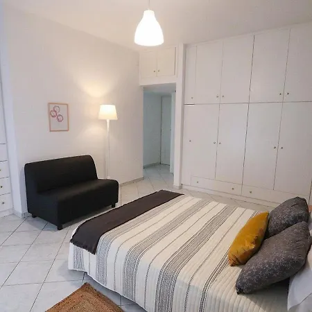 Sunset Apartment *